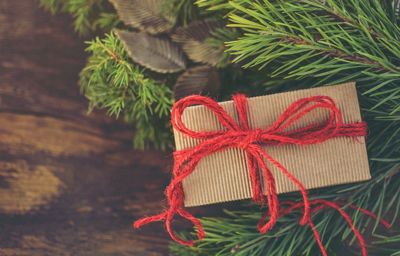 Overrask dig selv hele december: Skab magi med en smykke-adventskalender